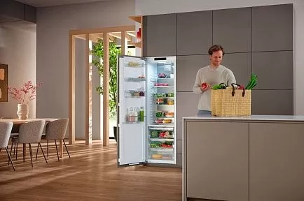 Встраиваемый холодильник Miele K 7747 D